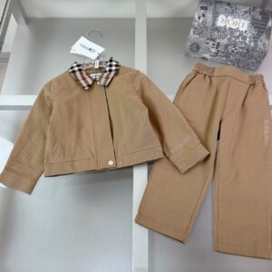 Conjunto Burberry De Niña