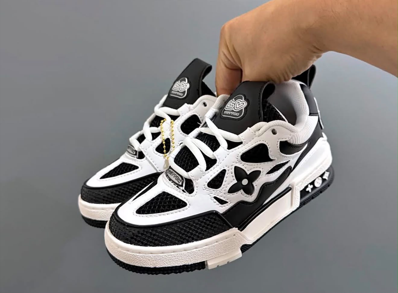 Zapatos Louis Vuitton White/Black